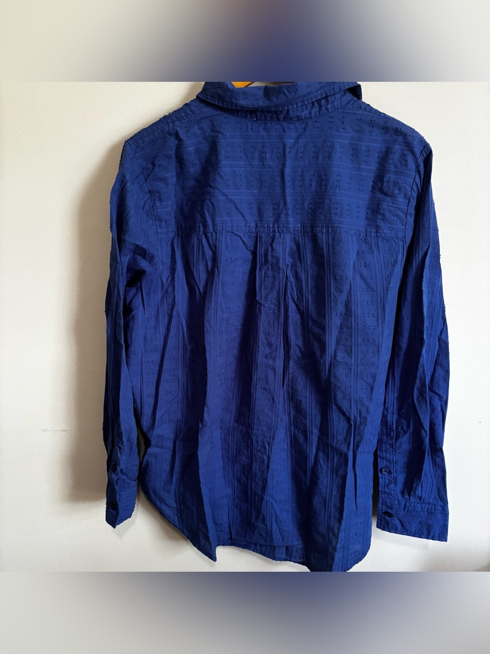 Nine West Blue Pintuck Textured Button-Up Cotton Shirt Medium - Picture 7 of 8